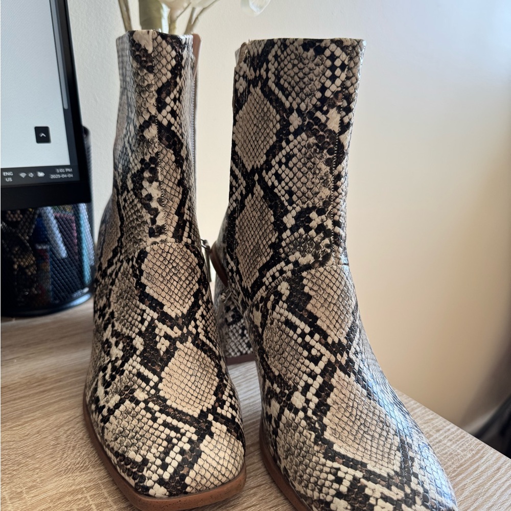 Cream and Black Ankle Boots with Snakeskin Pattern